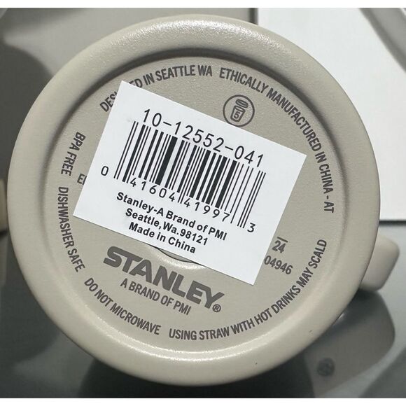 Stanley Quencher H2.0 FlowState 40oz Tumbler,‎ MACADAMIA TAN - Picture 5 of 5